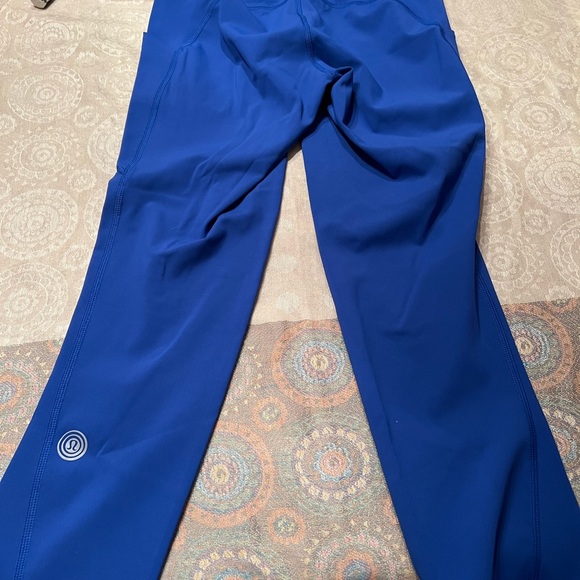 Lululemon SeaWheeze “Chase Me” Crop 4 - Picture 4 of 8